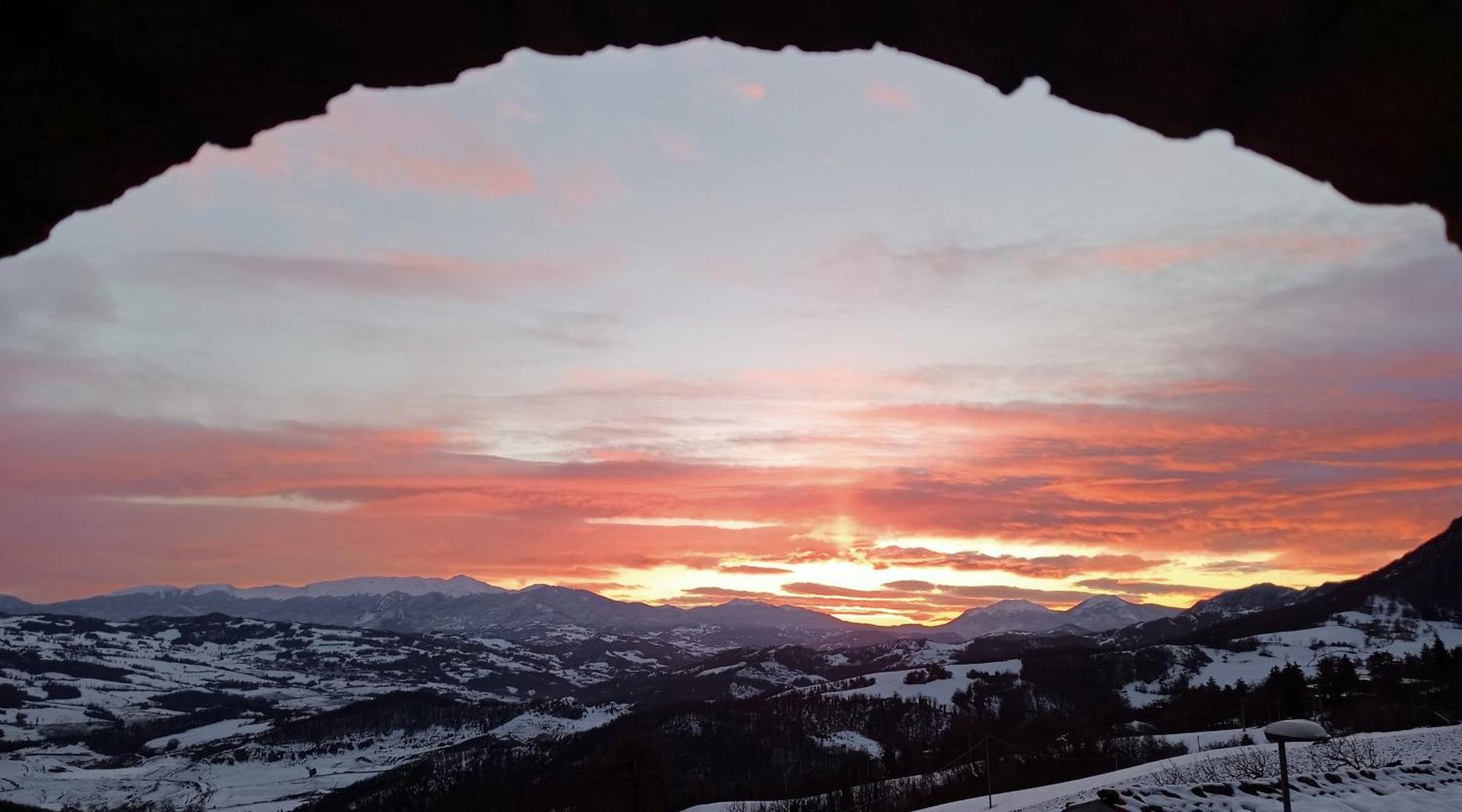 Bed and Breakfast Casale Monte Valestra Bebbio Номер фото